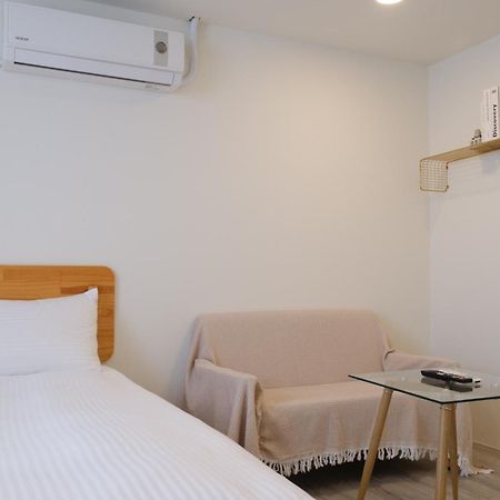 See U Apartment Tainan Buitenkant foto