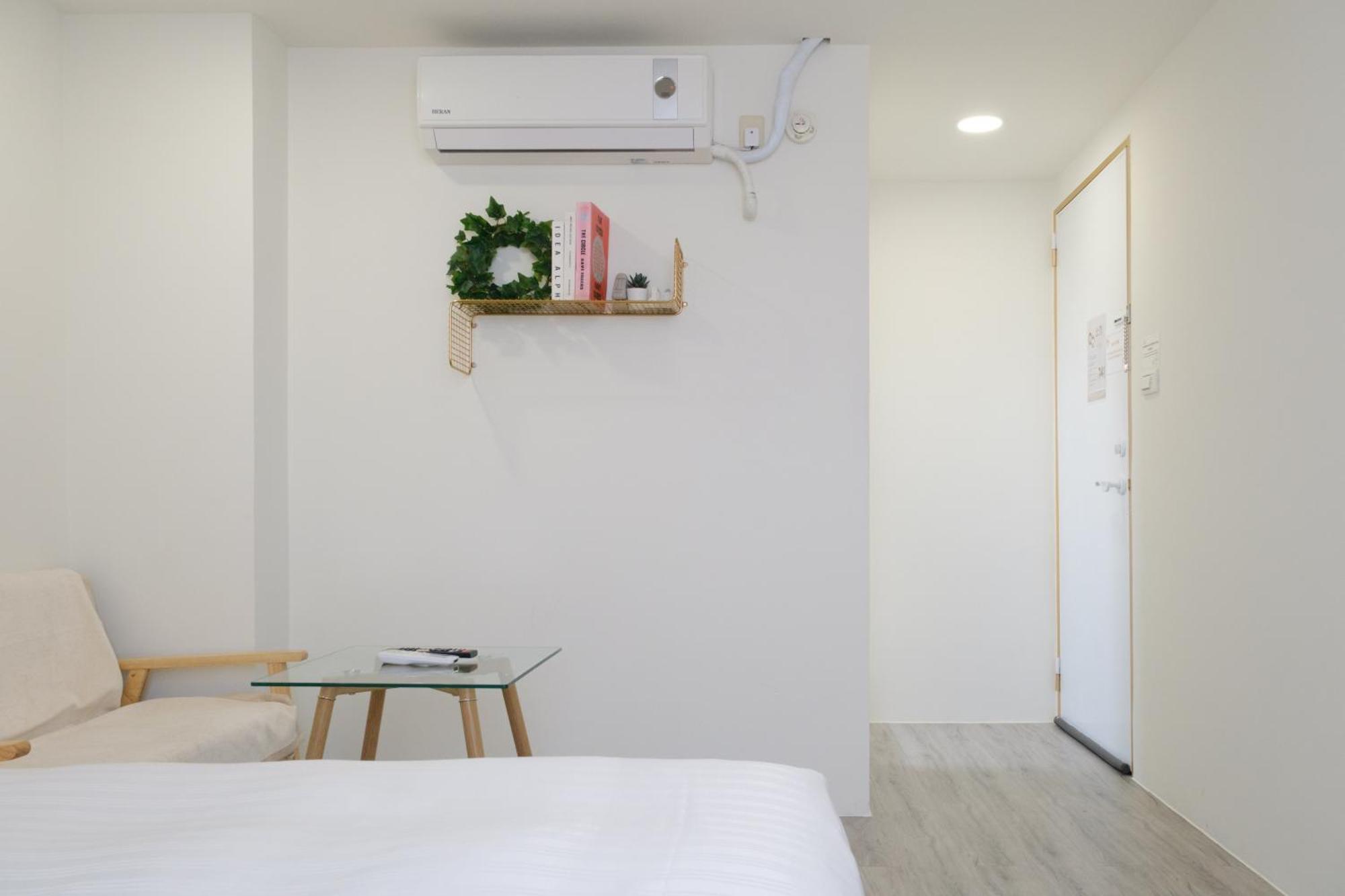 See U Apartment Tainan Buitenkant foto